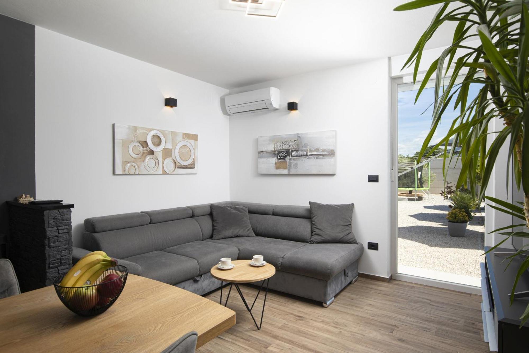 Ferienhaus Ana *